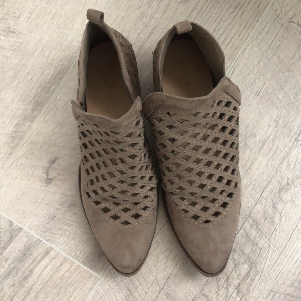 Mossimo Booties - Picture 2 of 3